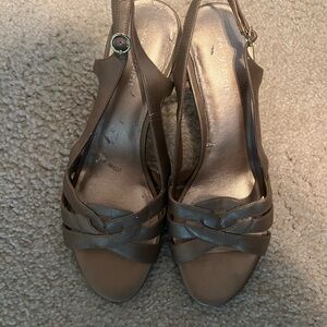 Easy Spirit Tan Women's Sandals